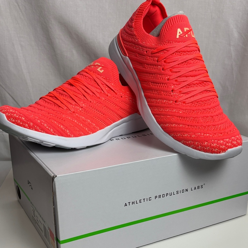 APL Techloom Wave Athletic Shoe 10